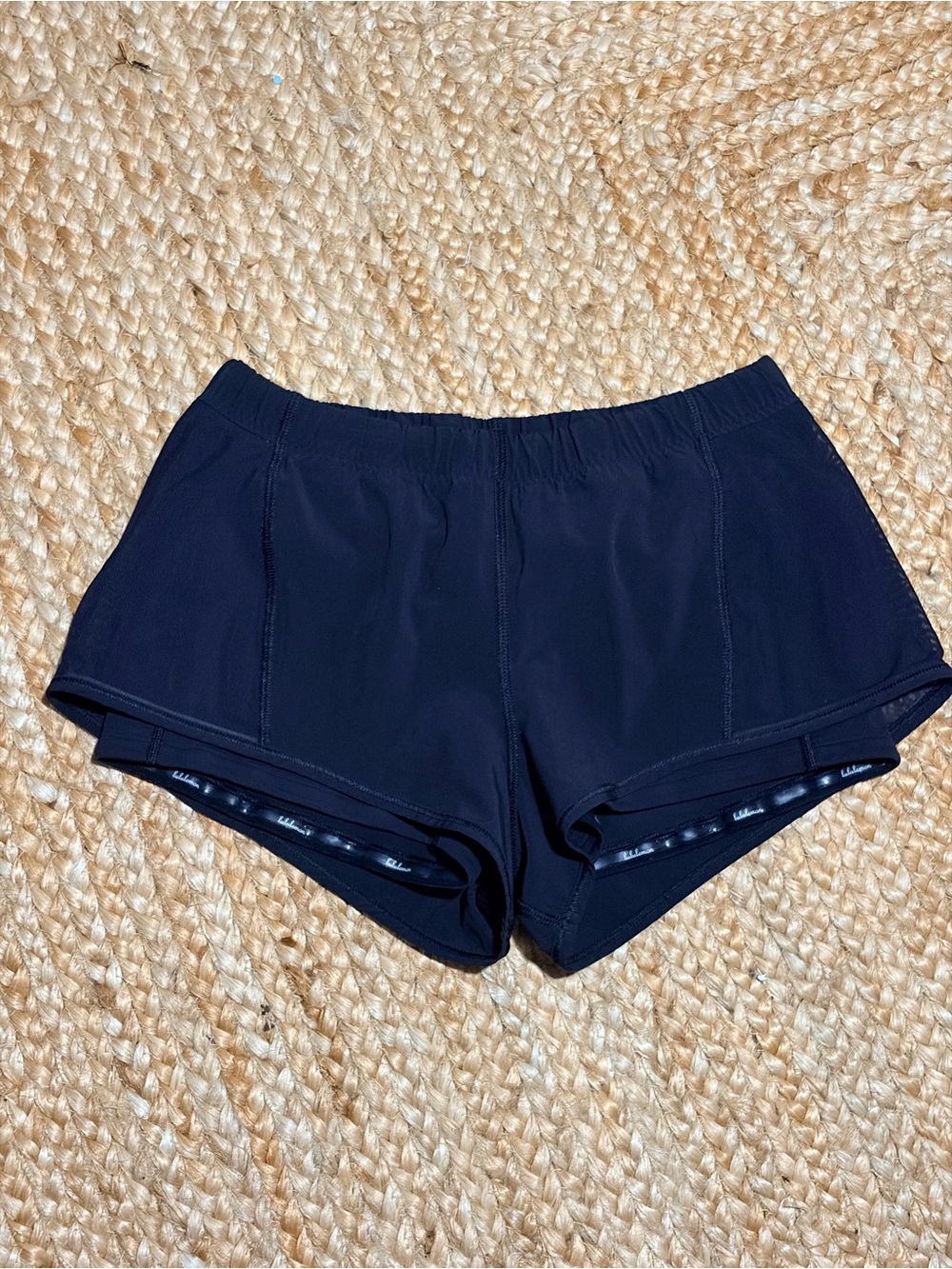 lululemon athletica Black Hottie Hot 2.5” Shorts